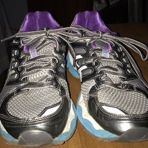 ASICS Women’s Size 8 Gel Nimbus 14 running used